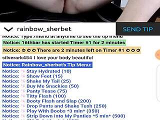 Nackt-Strip-Show mit Sherbet Babe im Regenbogen