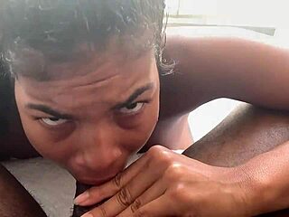 Sloppy blowjob game with latina babe 😜