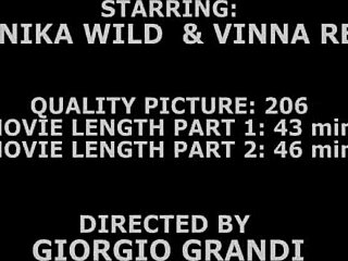 Silvestrska zabava z Moniko Wild fisting in squirting v divjem DAP akciji