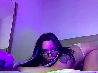 i'm the stepdaughta sendin this naughty vid to my stepdad