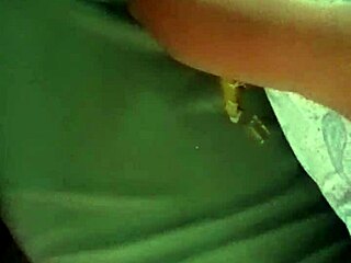 Sexo rápido com minha vizinha filipina gordinha gozando dentro da buceta