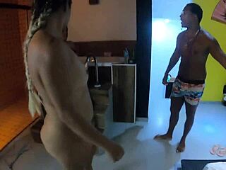 Esposa Fode Anão da TV Zezinho Tevez Paty Bumbum!