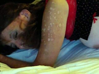 Babe Slutty Skyye Blue Terokai Anal Pertama