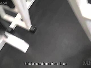 Hei, Mau Lihat Aku Latih Cewekmu Super Keras? 😈