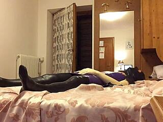 How Latexitaly Takes Pictures in Rubber and Gloves