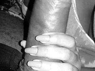 Want to watch Milena da Bahia giving oral?