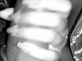 Want to watch Milena da Bahia giving oral?