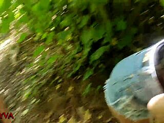 Stoute Duas Putas Safadas pijpen in Parque Ibirapuera