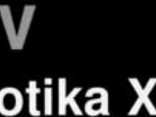 Hej, Kaya nymphet, chceš mi dát tu orální úplně dnes večer?