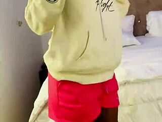 Big Ass Teen Slut Masturbates Solo in Group Casting