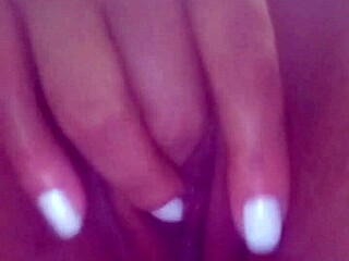 watch sarah rosa's golden shower fetish?