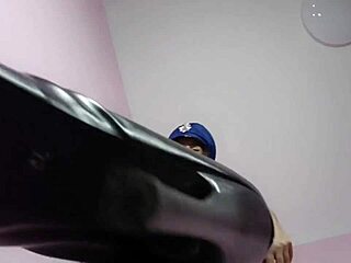 Bdsm foot fetish session with milf face sitting