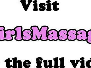 Dögös masszőr nyalja a kliens punciját forró szeánsz közben 😍