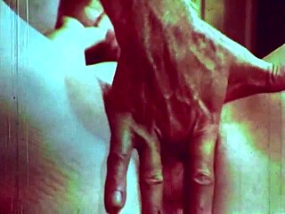 Vintage step sister fantasy with a retro twist 😊