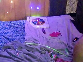 petite milf's paint play turns to wild fucking 😈