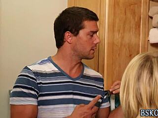 i cum on dakota skyes face in this high-def cumshot