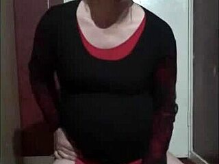 Bisexual Crossdresser Mark Wright Seeks New Year Adventure