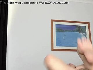 Азиатская ледибой танцует и дрочит соло 😍