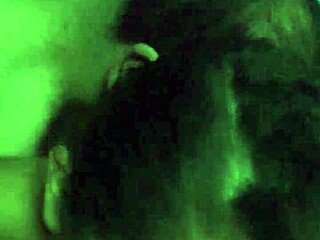 เมียโดนฉีดแตกในลึกๆ เย็ดดุรอบแรง