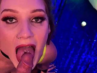 Tattooed babe gets a quick fuck off set