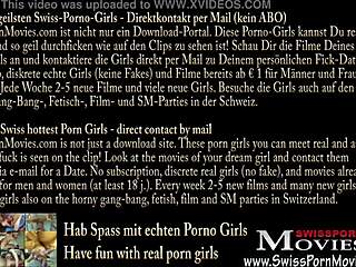 Dúo de chicas da una mamada caliente con juego de semen