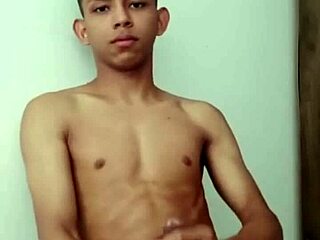 i'm 18 and well-endowed, ready for colombian gay fun.