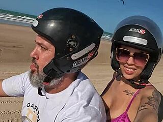Em canoa quebrada, hitchhiking with Ted and Ma Santos on Ceará beaches and dunes.