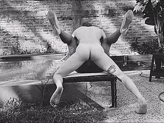 그 라틴 트랜스 여친과 파트너랑 좆질 중