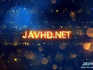 Видел, как японская милфа так сосёт?