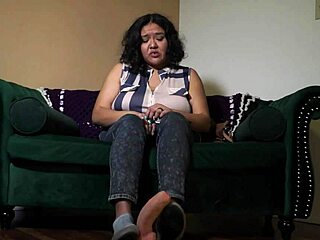 Amateur Dees in Fetish Parody Casting Interview Scene