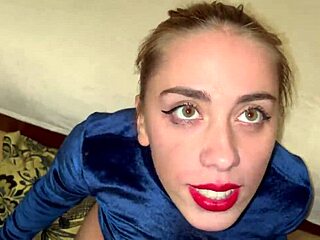 Very hot sloppy deepthroat