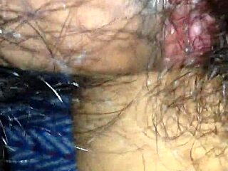 映画館でディルドオナニー覗き撮り