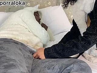 Ela aproveitou que eu descansava e fodeu meu marido escondido, mas vai ter troco! 😉