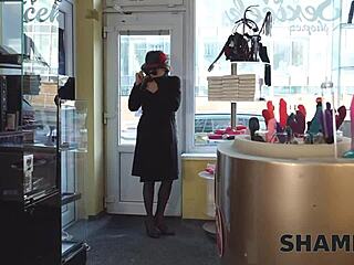 shame4k, gape my clit like never before