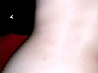 Me dan una rica cogida con doble penetración simultánea en trío caliente