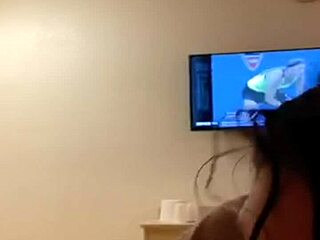 Amadores do Periscope entregam ação de boquete quente