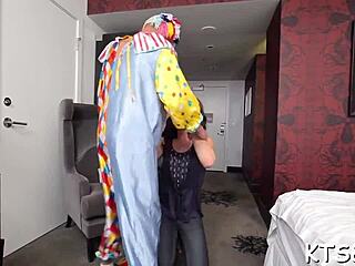 Man Humps Tight Shemales