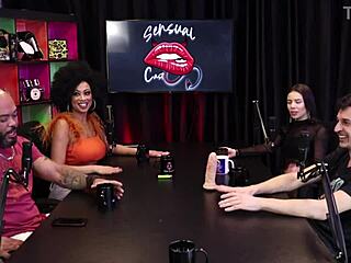 디에니 가우차 가슴 보여주고 펠라 애널로 다들 꼴리게 만듦