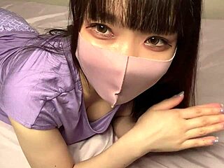 Siento su pezón tan intensamente