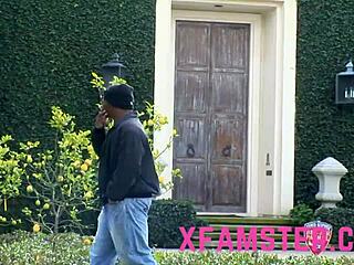 i can't believe how hdc114 fills my shaved pussy