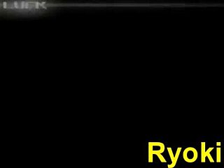 Kuromaru battles Maria the queen of fighters