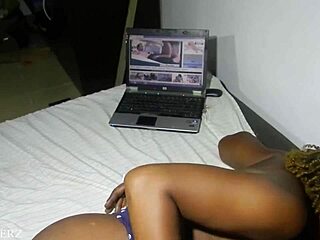 Чёрная африканская толстушка с большой жопой обожает жёсткий трах с толстым членом в мокром догги