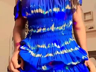 i love giving my ass with silicone dildo and big butt