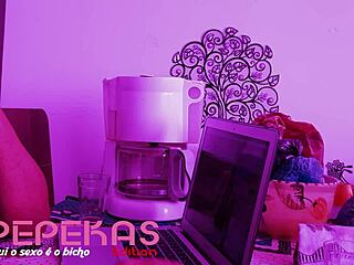 Vivi calls tech for pc, ends in hot group fun 😈