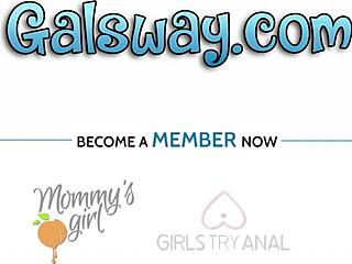 Lauren Phillips og Kimmy Kimm deler intime hemmeligheter