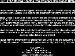 Ο κύριος Plus 1 πειράζει με MissCaramelMinxxx σε άγριο ebony creampie