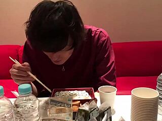 i just wanna eat that gay meat, ya know?