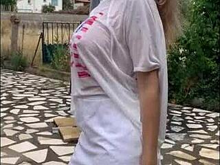 Slem Latina Flasher Snaps Under Vild Sex Challenge Med Gruppe Amatører