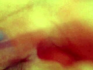 Novinha Piscando Cuzinho Rosa E Tendo Orgasmo