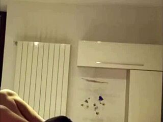 girlfriend enjoys endless homemade cunnilingus sessions